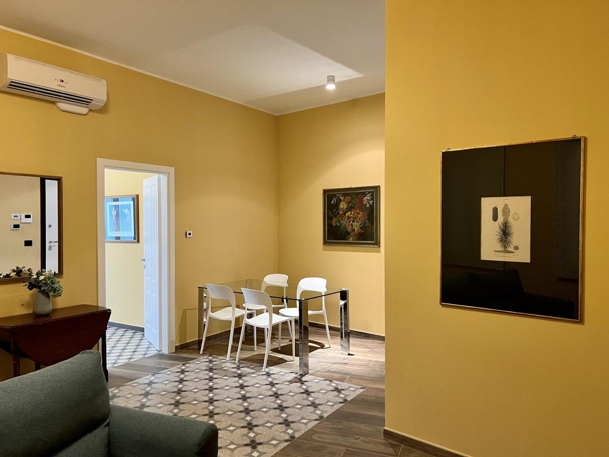 Palazzo Zippitelli Apartments Bari Room photo