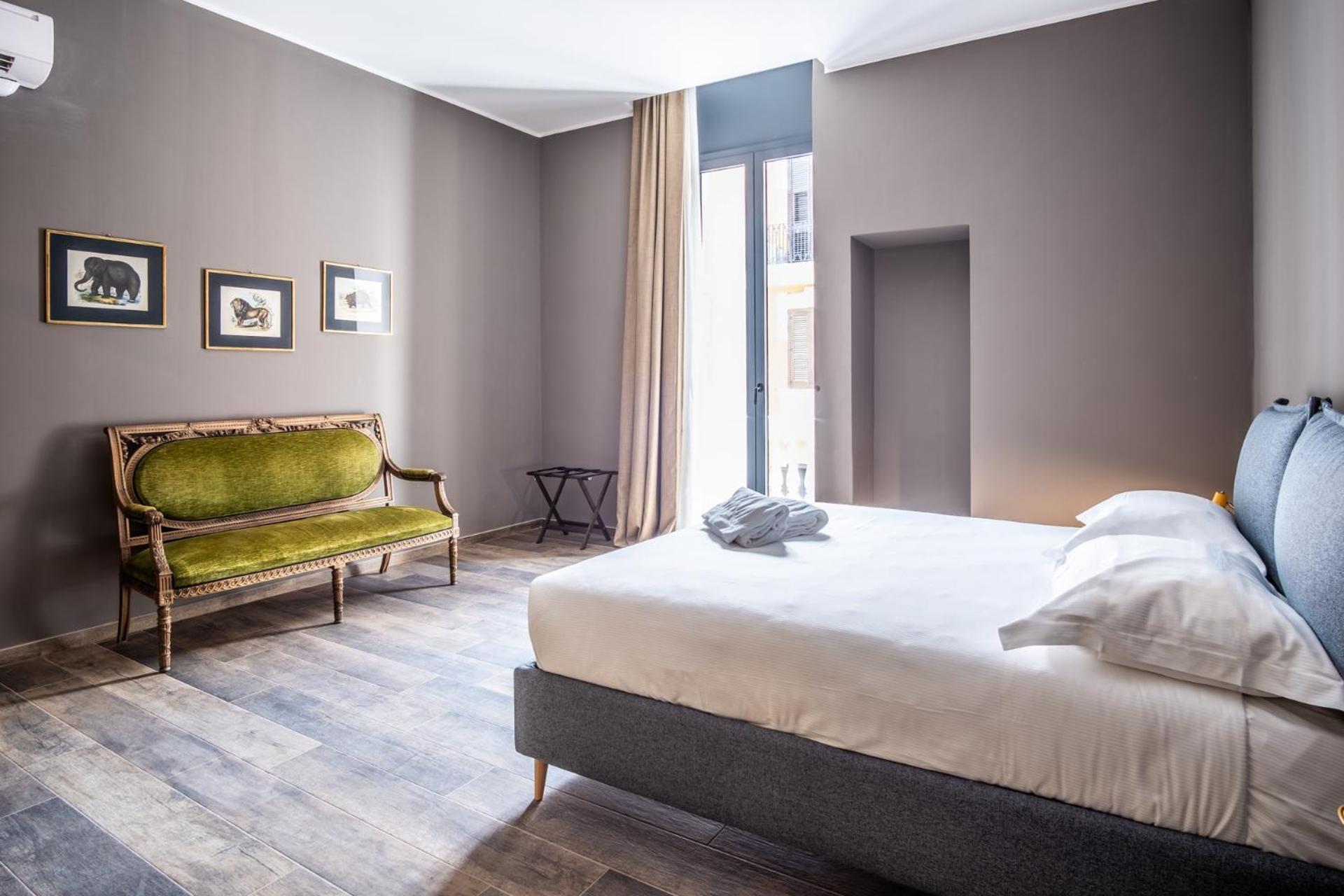 Palazzo Zippitelli Apartments Bari Room photo