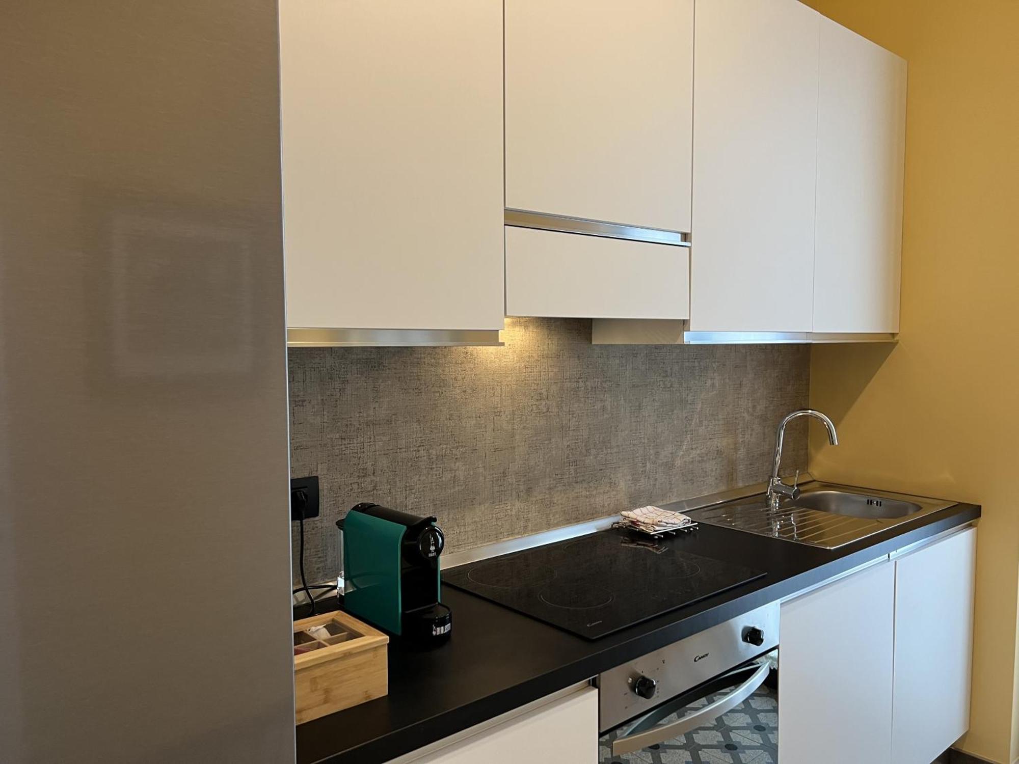 Palazzo Zippitelli Apartments Bari Room photo